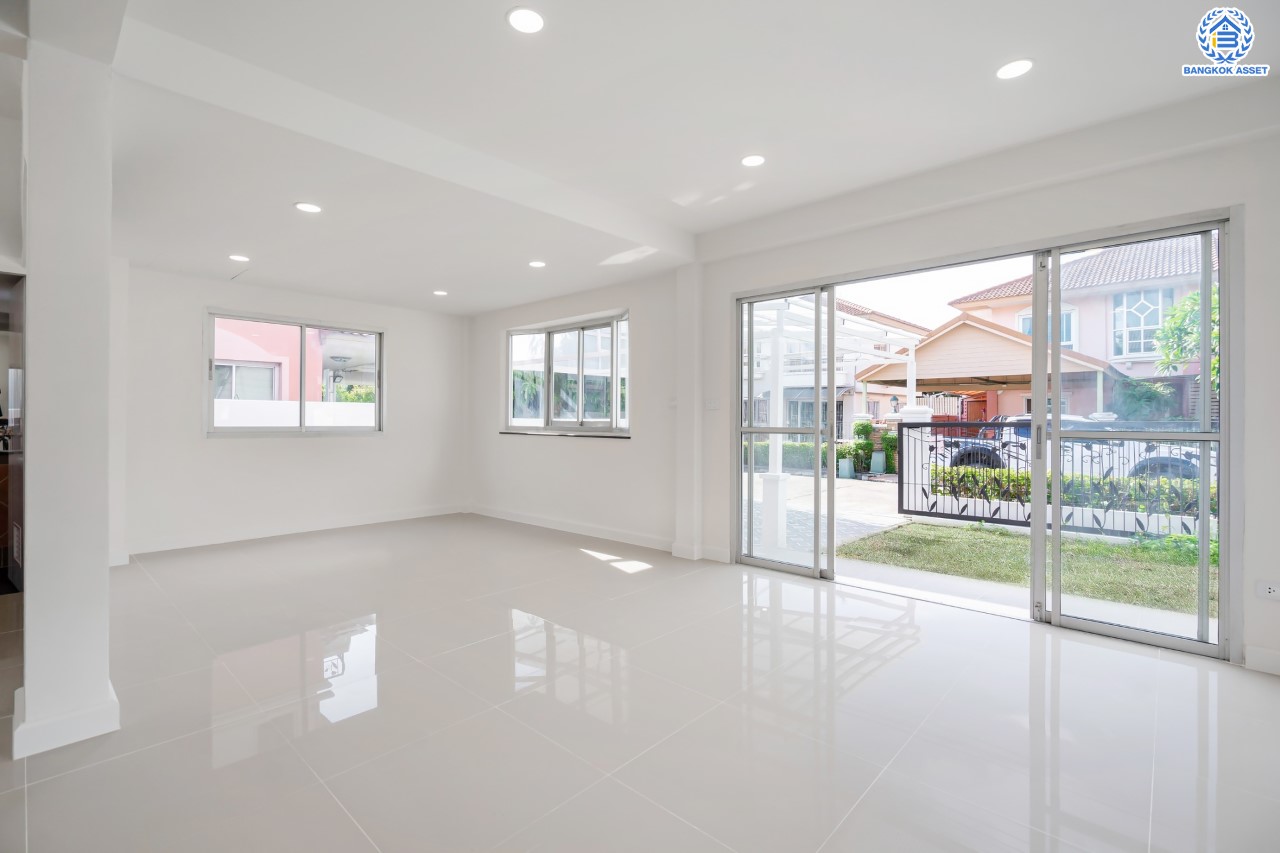 บ้านมือสองนนทบุรี ม.ศุภาลัยวิลล์ วงแหวน-รัตนาธิเบศร์ เนื้อที่ 50 ตร.ว. ฟังก์ชันจัดเต็ม 4 ห้องนอน 2 ห้องน้ำ 2 ที่จอดรถ ตอบโจทย์ทุกการเข้าอยู่ บนทำเลเดินทางสะดวก ใกล้ ถนนกาญจนาภิเษก เซ็นทรัลเวสต์เกต และรถไฟฟ้า "สถานีคลองบางไผ่"